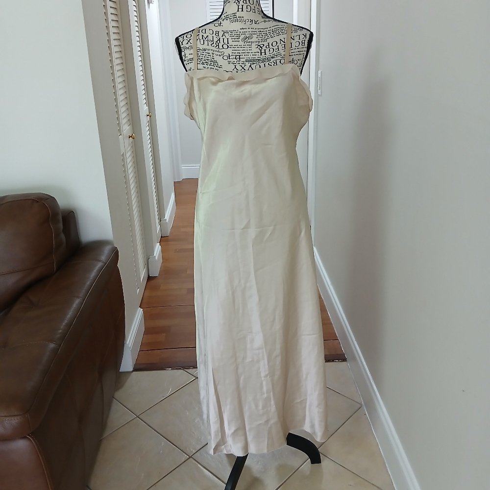 Vera Wang Cream Satin Slip Chemise